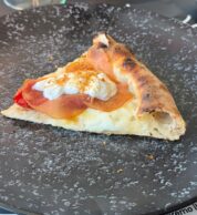 Tonno (pizzeria Lievita 72, Gallipoli)