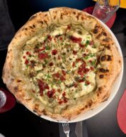 Carciofi e Salame (pizzeria Don Crosta, Volla)