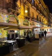 Esterno (pizzeria Cagliostro, Palermo)