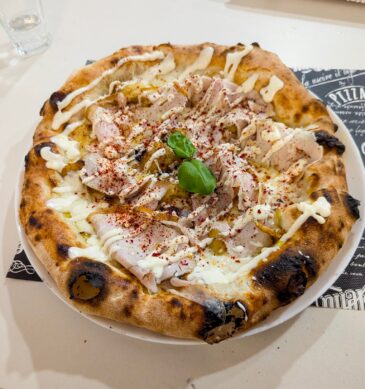 Pizza bianca (pizzeria Due Punto Otto, Monteroduri)