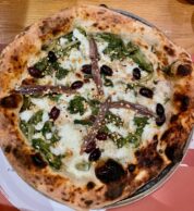 Scarola e alici (pizzeria Gli Esposito, Salerno)