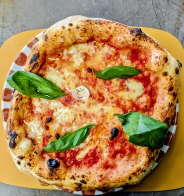 Margherita (pizzeria Datterino, Genova)