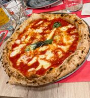 Margherita (pizzeria O Scugnizzo, Arezzo)