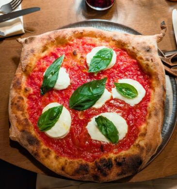 Bufala (pizzeria Le due scimmie, Asti)