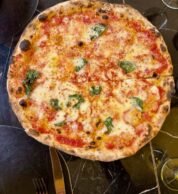 Margherita (pizzeria I Fontana, Somma Vesuviana)